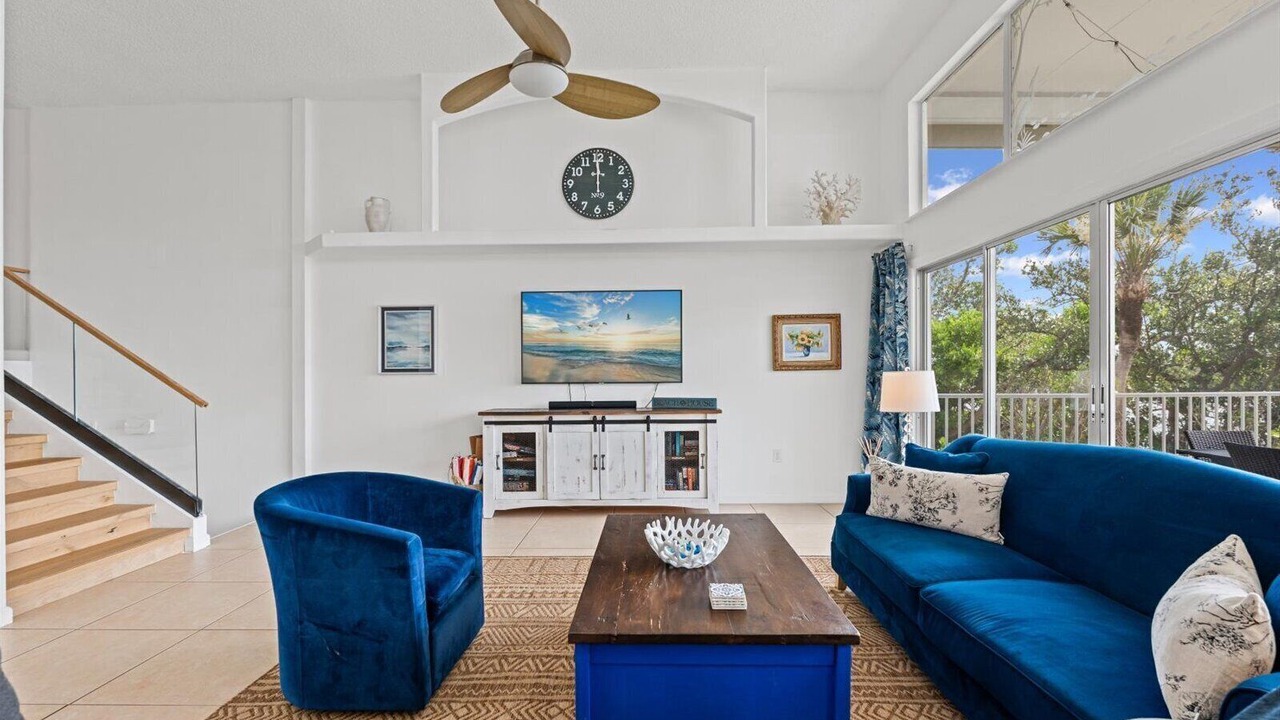 Photo of Livingroom in Englewood