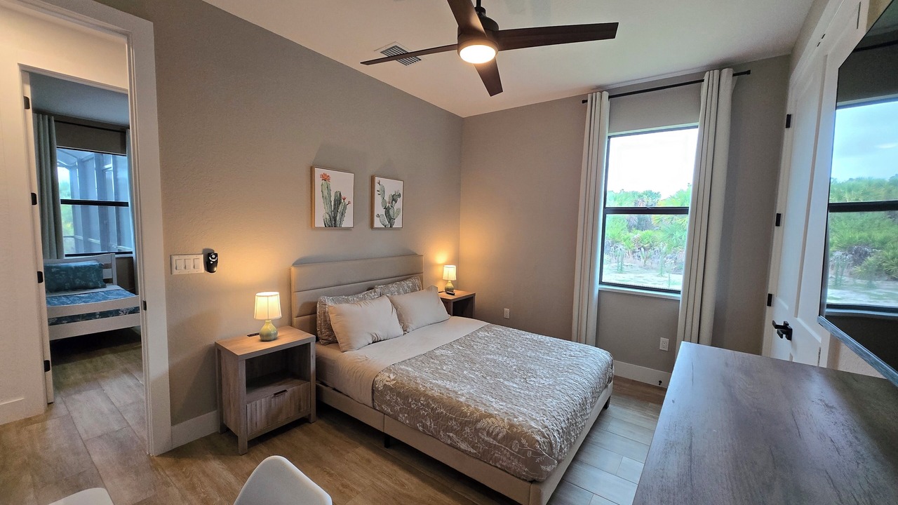 Photo of Bedroom in Englewood East