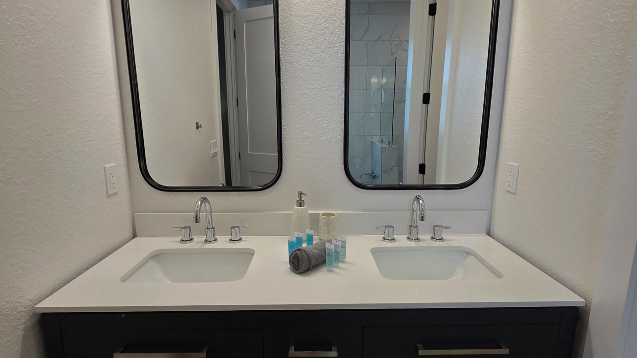 Photo of Bathroom in Englewood East