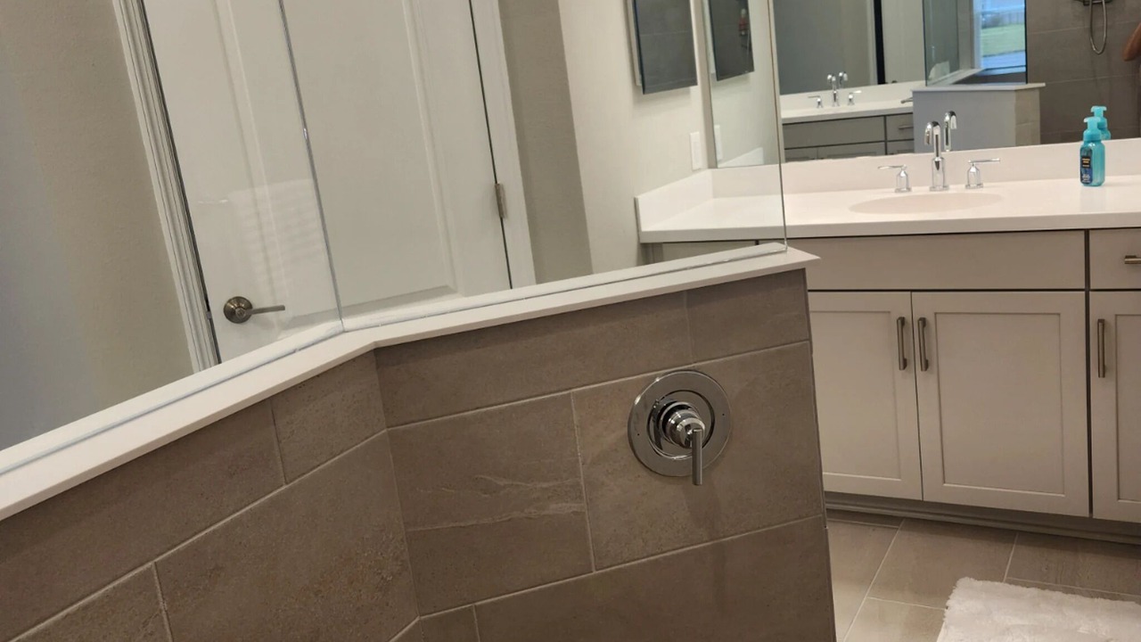 Photo of Bathroom in Parrish