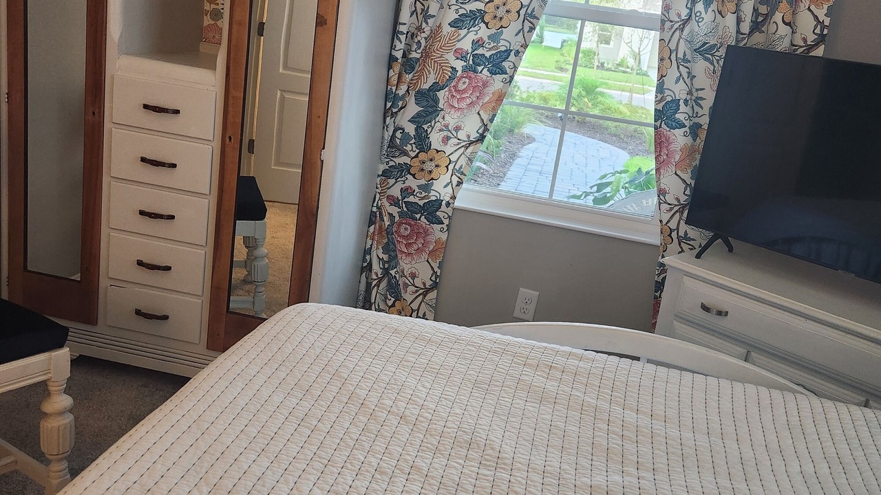 Photo of Bedroom in Parrish