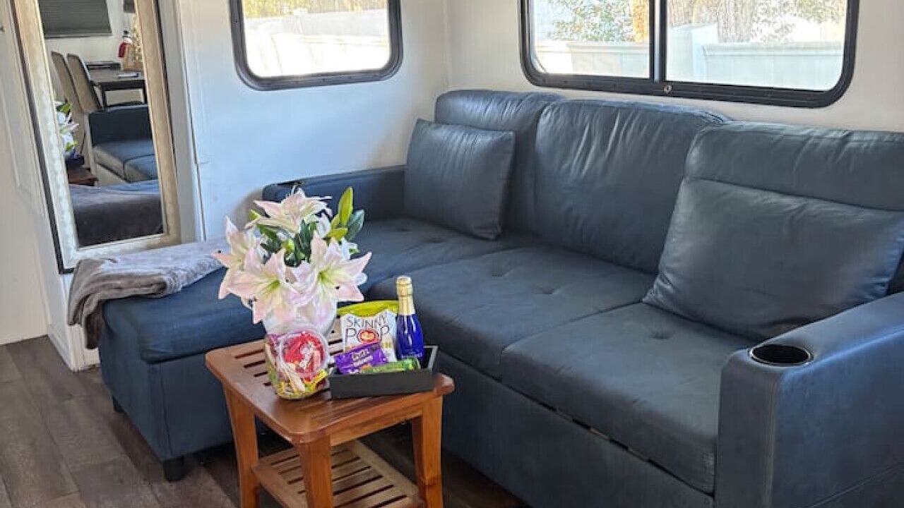 Photo of Livingroom in Spring Hill