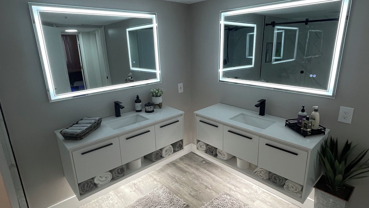 Photo of Bathroom in Hypoluxo