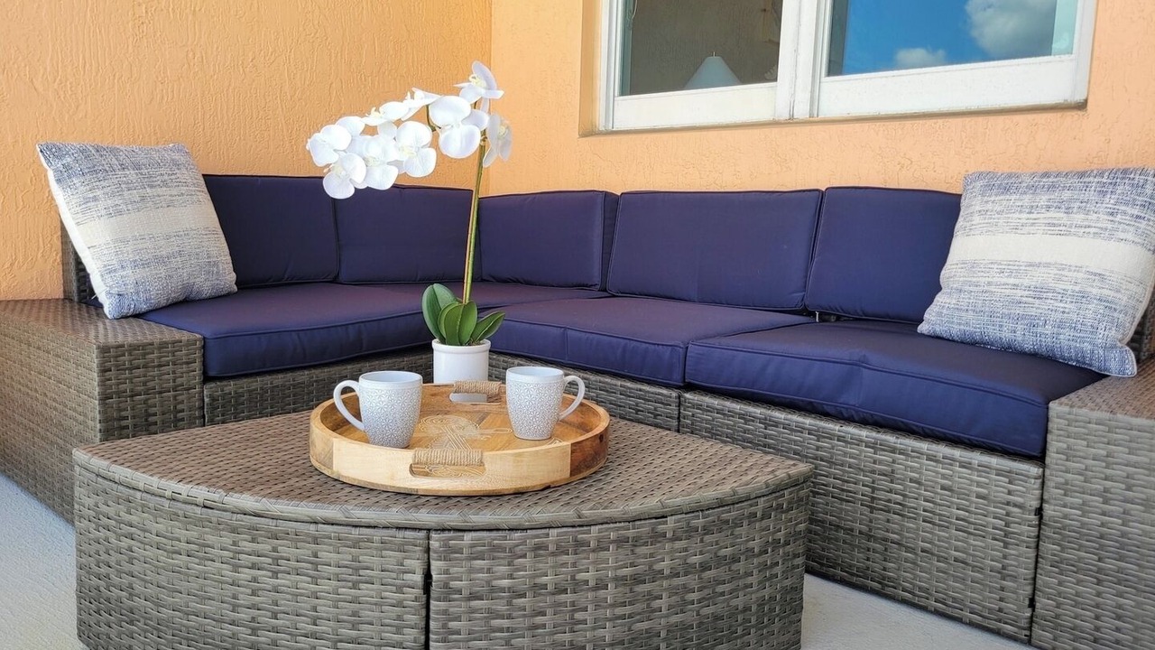 Photo of Patio Balcony in East Ocean Ave