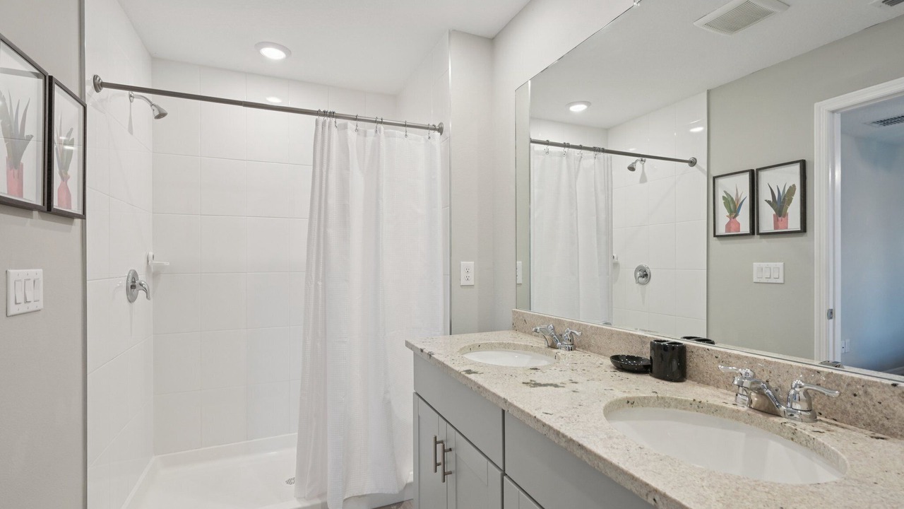 Photo of Bathroom in Laurel