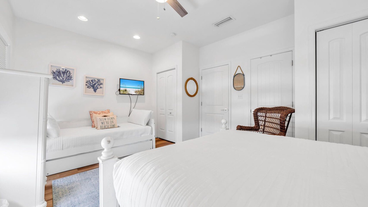 Photo of Bedroom in Seacrest