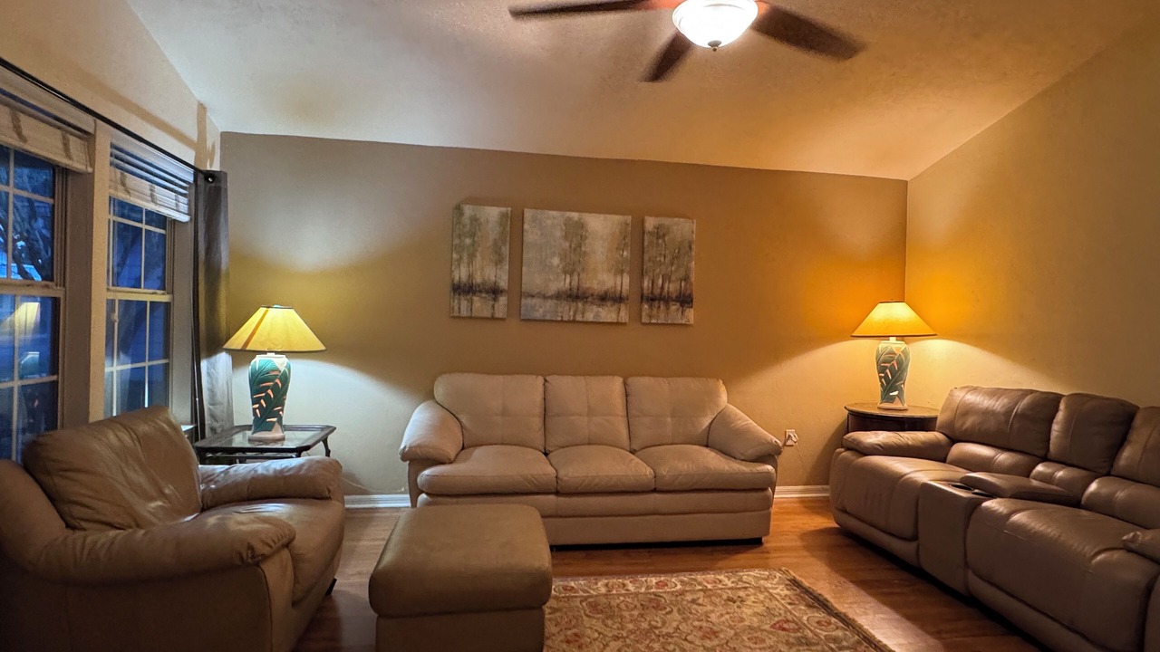 Photo of Livingroom in Gainesville