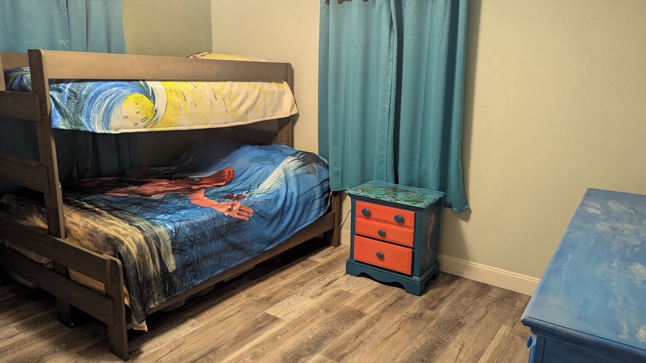 Photo of Bedroom in Weeki Wachee Gardens