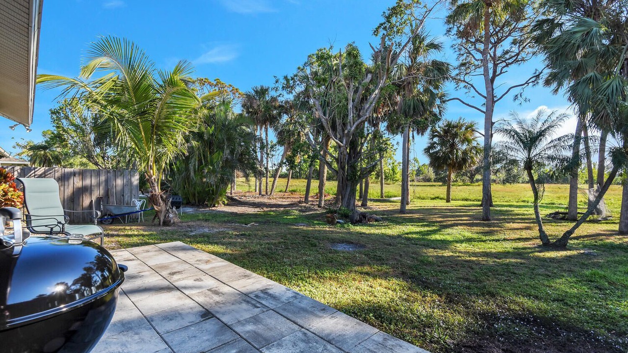 Photo of Patio Balcony in Lochmoor Waterway Estates