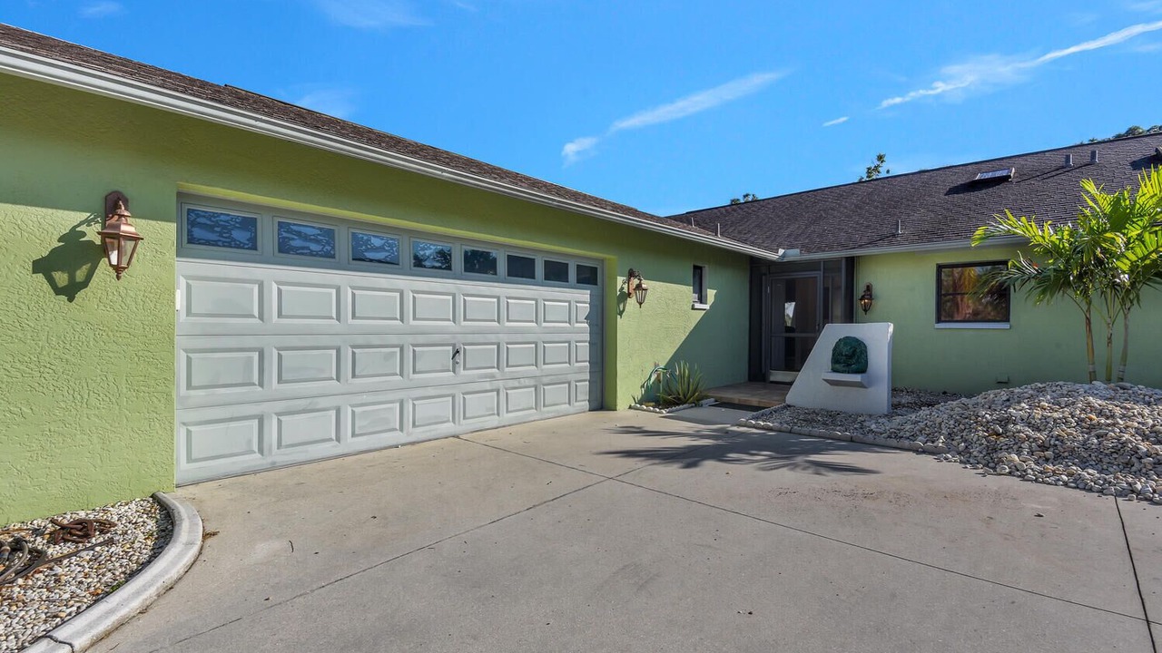 Photo of Outdoor in Lochmoor Waterway Estates