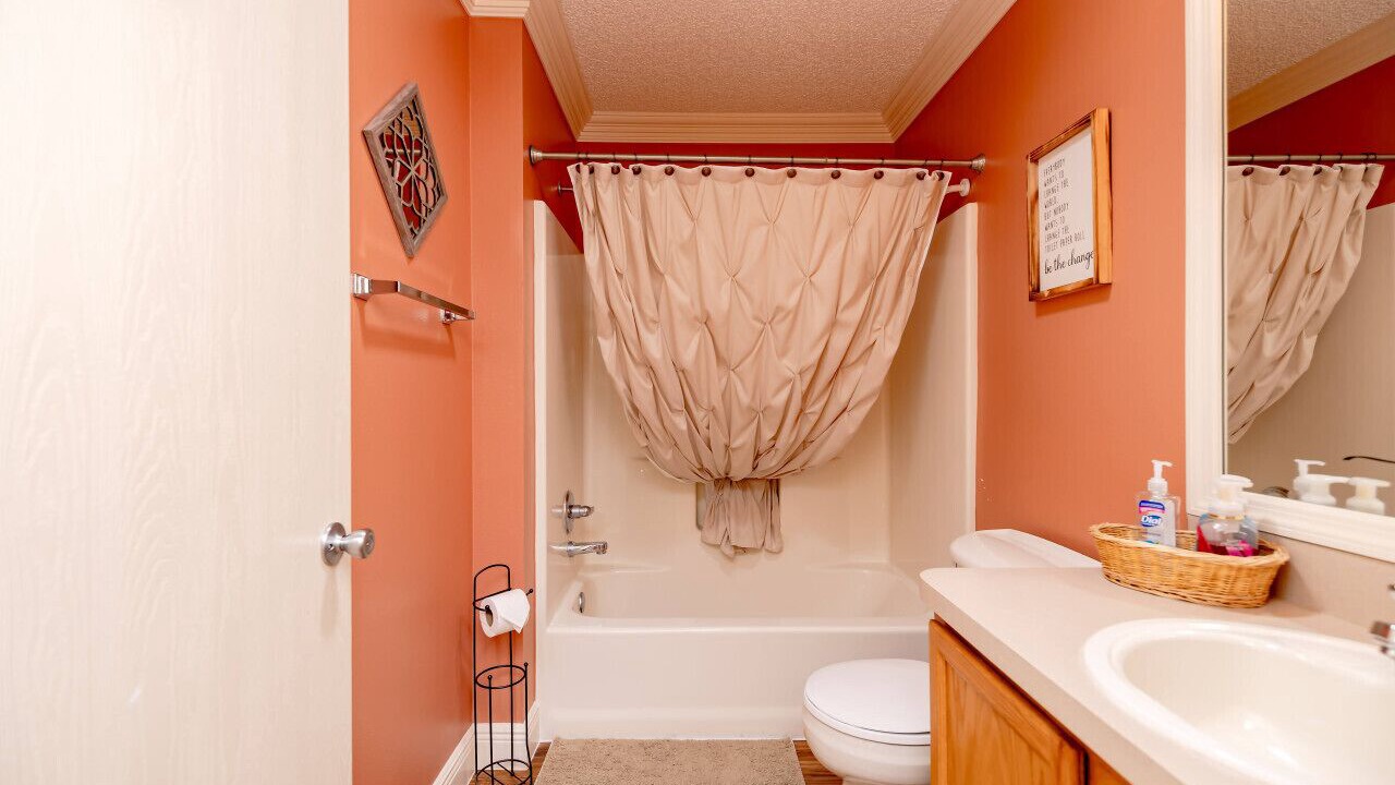 Photo of Bathroom in Calumet Grove