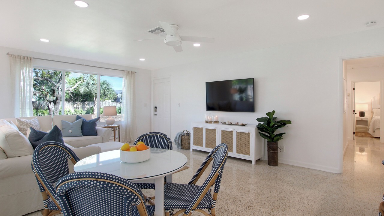 Photo of Bedroom in Inlet District