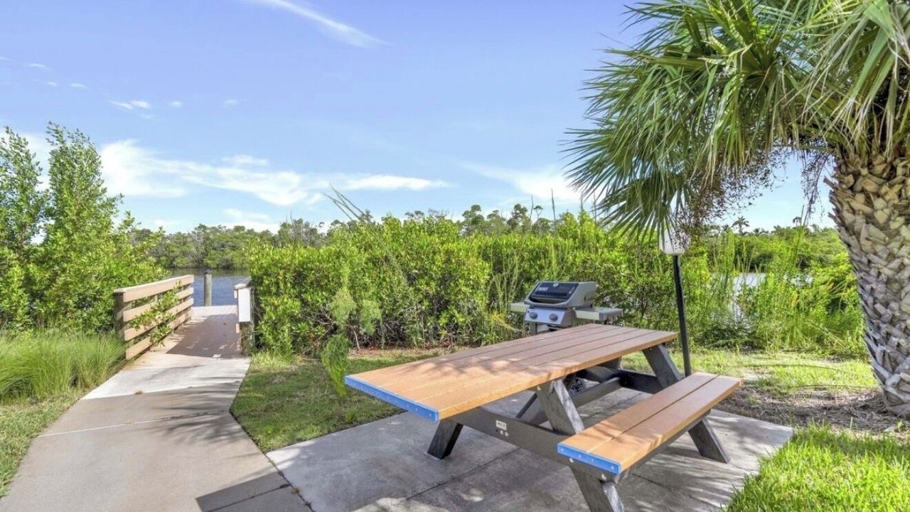 Photo of Outdoor in Mid Island