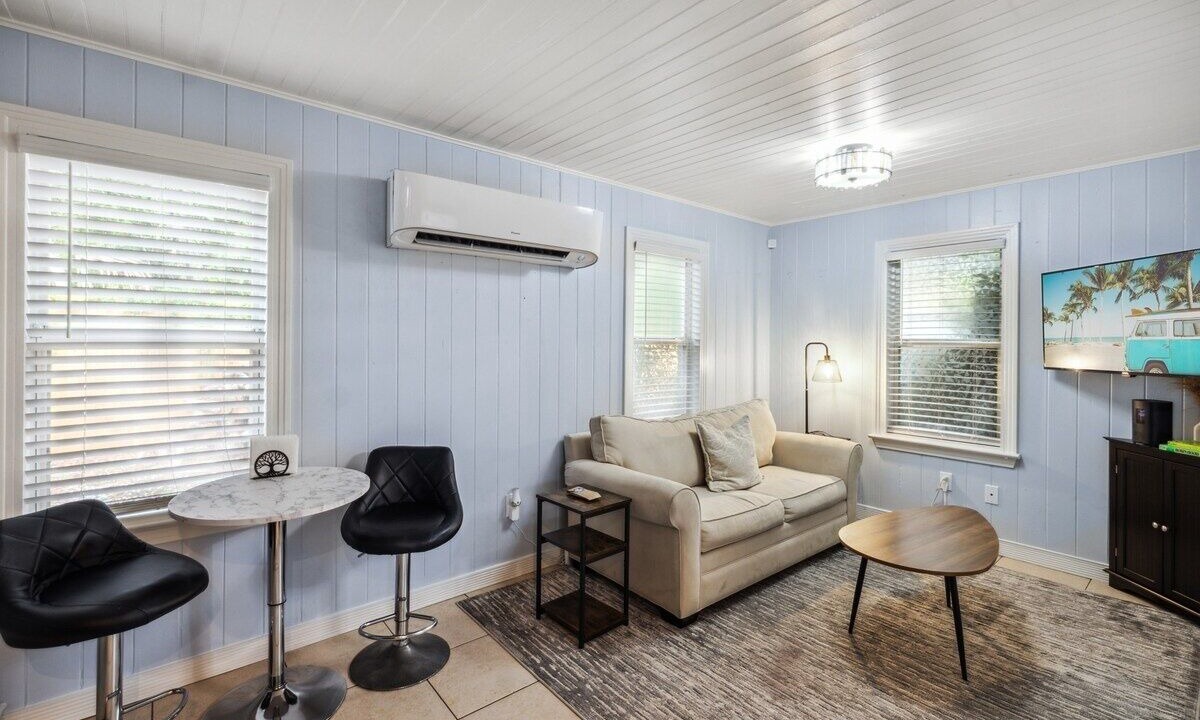 Photo of Livingroom in South Sarasota