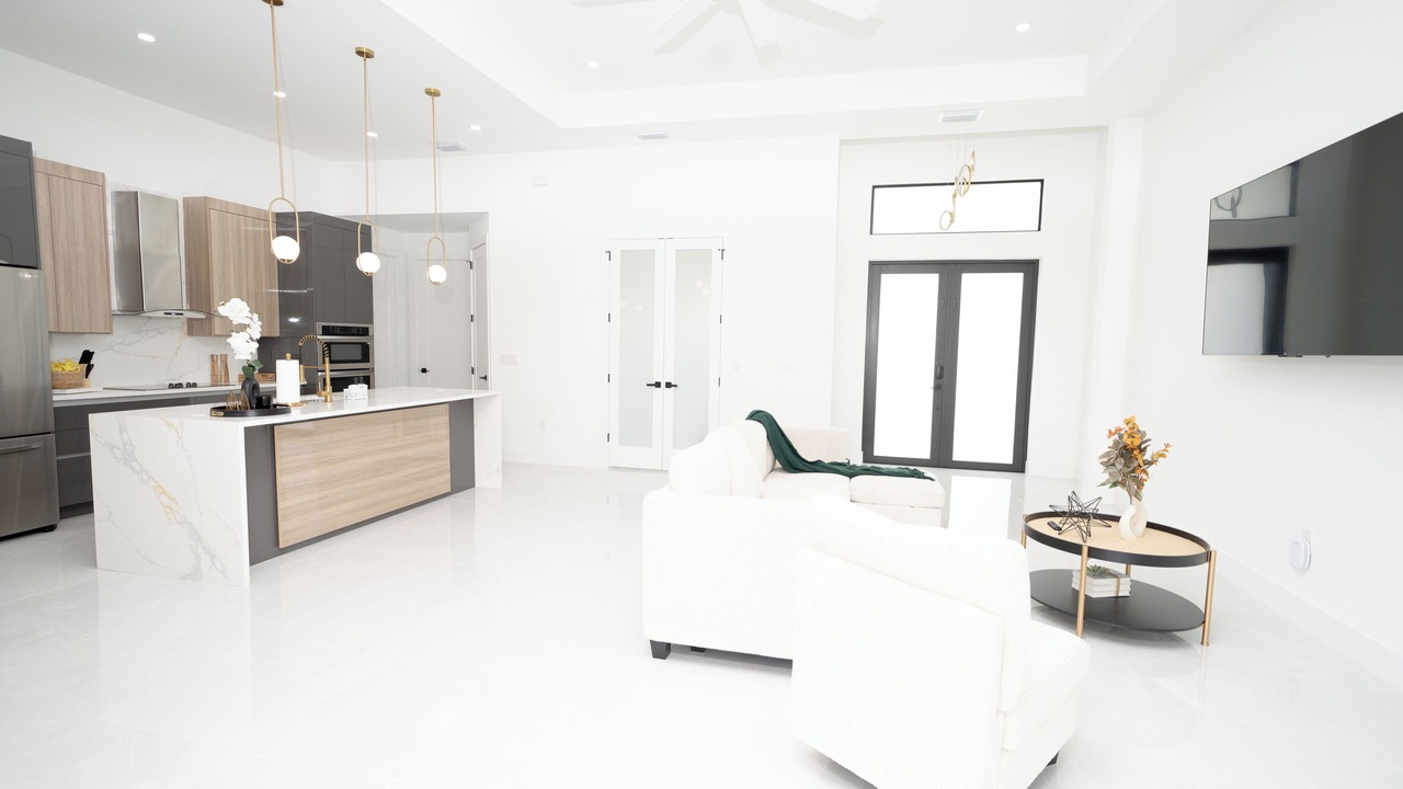 Photo of Livingroom in Diplomat