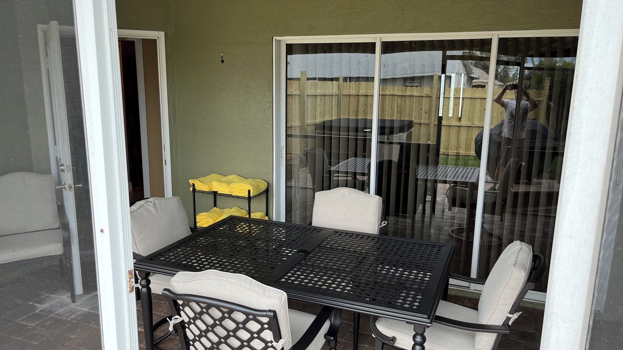 Photo of Outdoor in Pelican