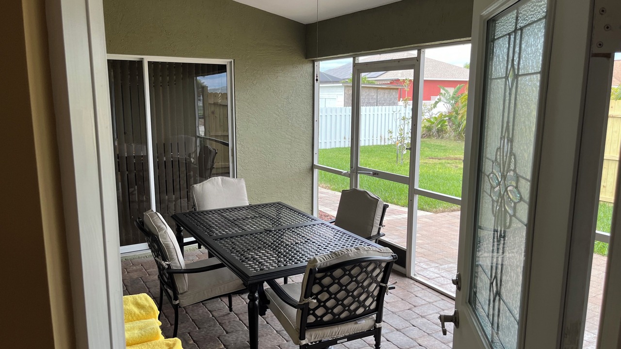 Photo of Outdoor in Pelican