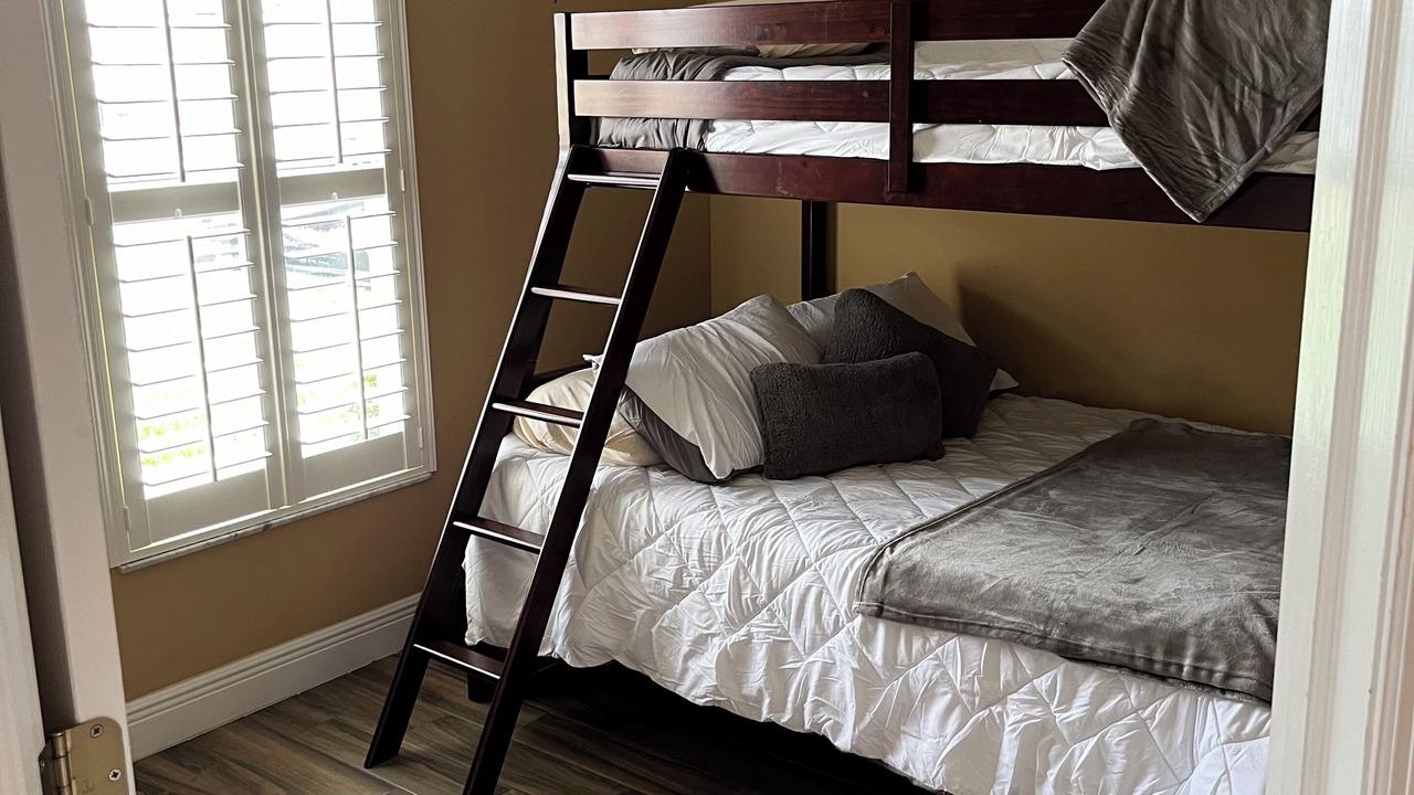 Photo of Bedroom in Pelican