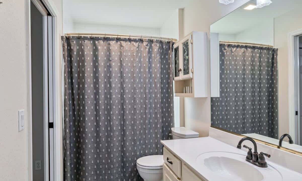 Photo of Bathroom in Fellowship