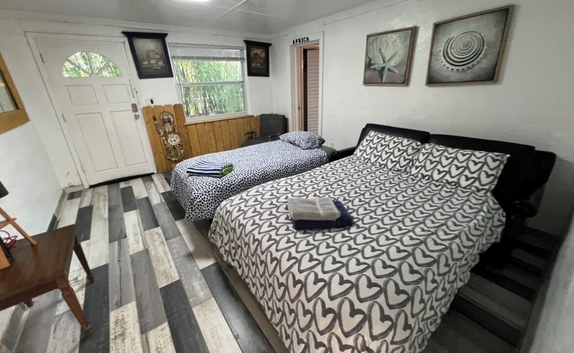 Photo of Bedroom in Town 'n' Country