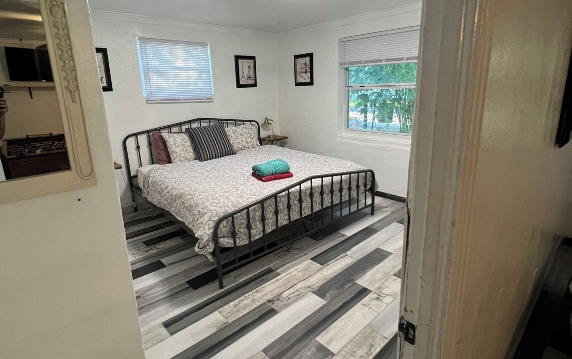 Photo of Bedroom in Town 'n' Country