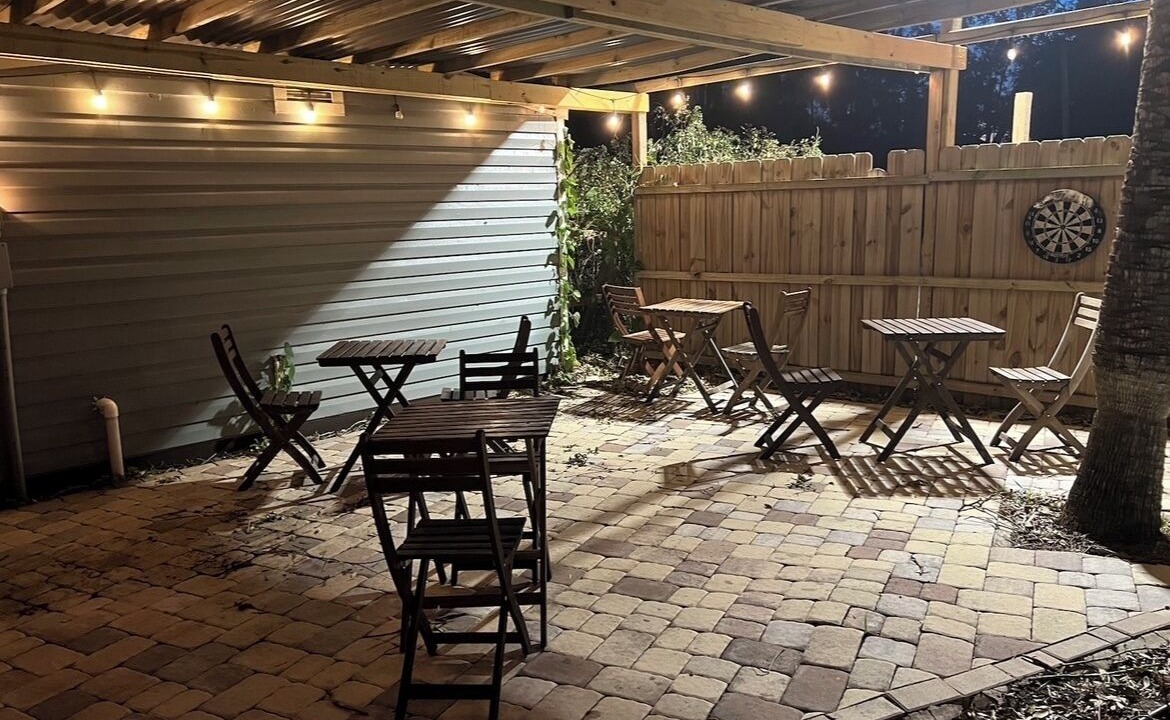 Photo of Outdoor in Town 'n' Country