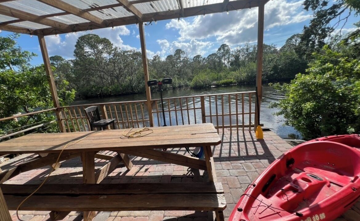 Photo of Outdoor in Town 'n' Country