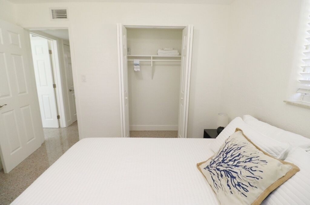 Photo of Bedroom in Glencoe