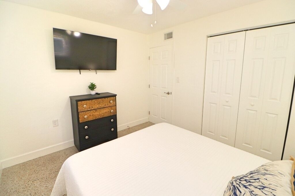 Photo of Bedroom in Glencoe