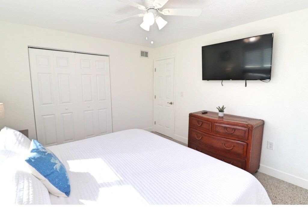 Photo of Bedroom in Glencoe