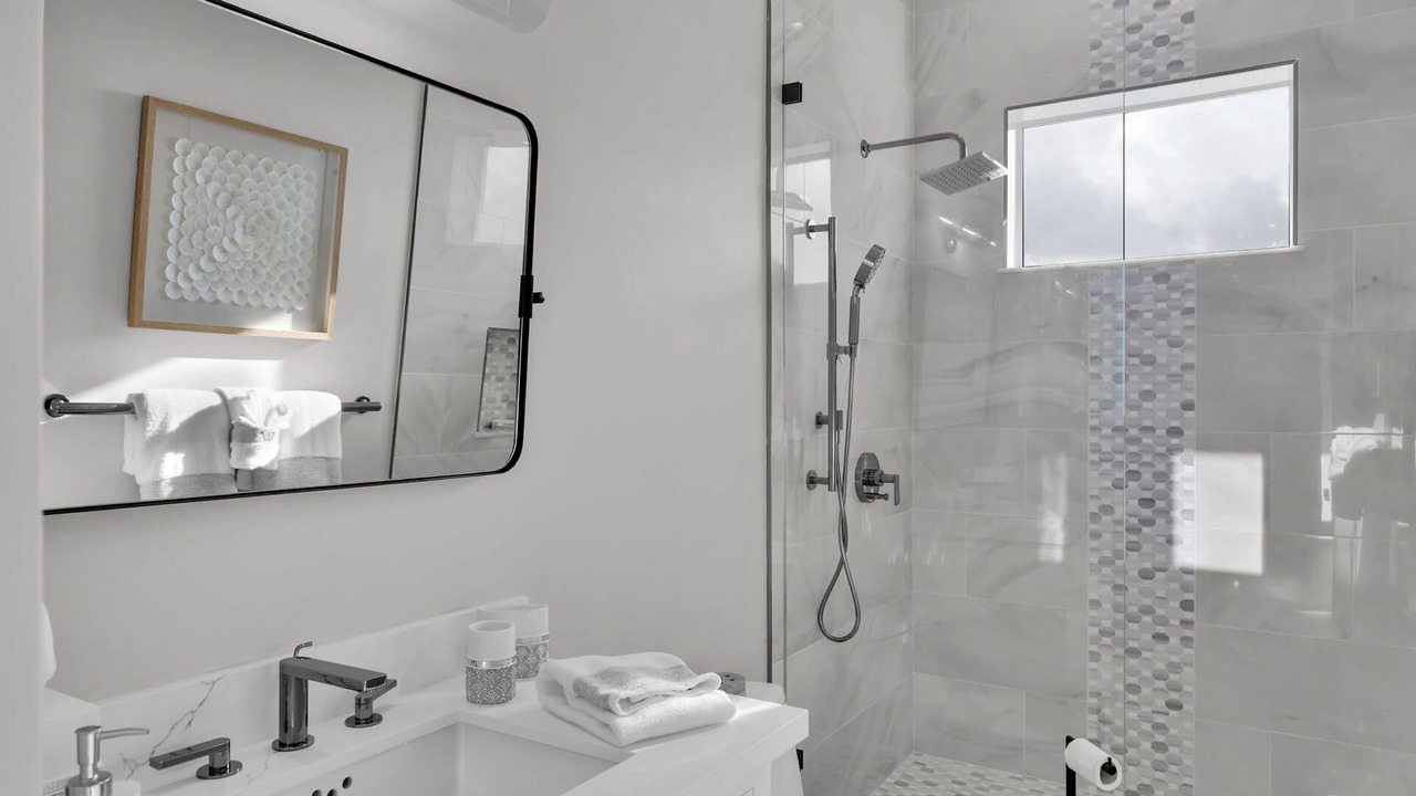 Photo of Bathroom in Coury