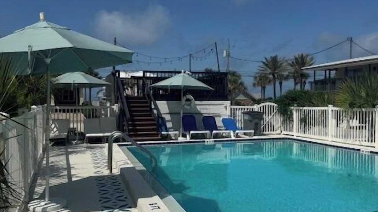 Photo of Outdoor in Biltmore Beach