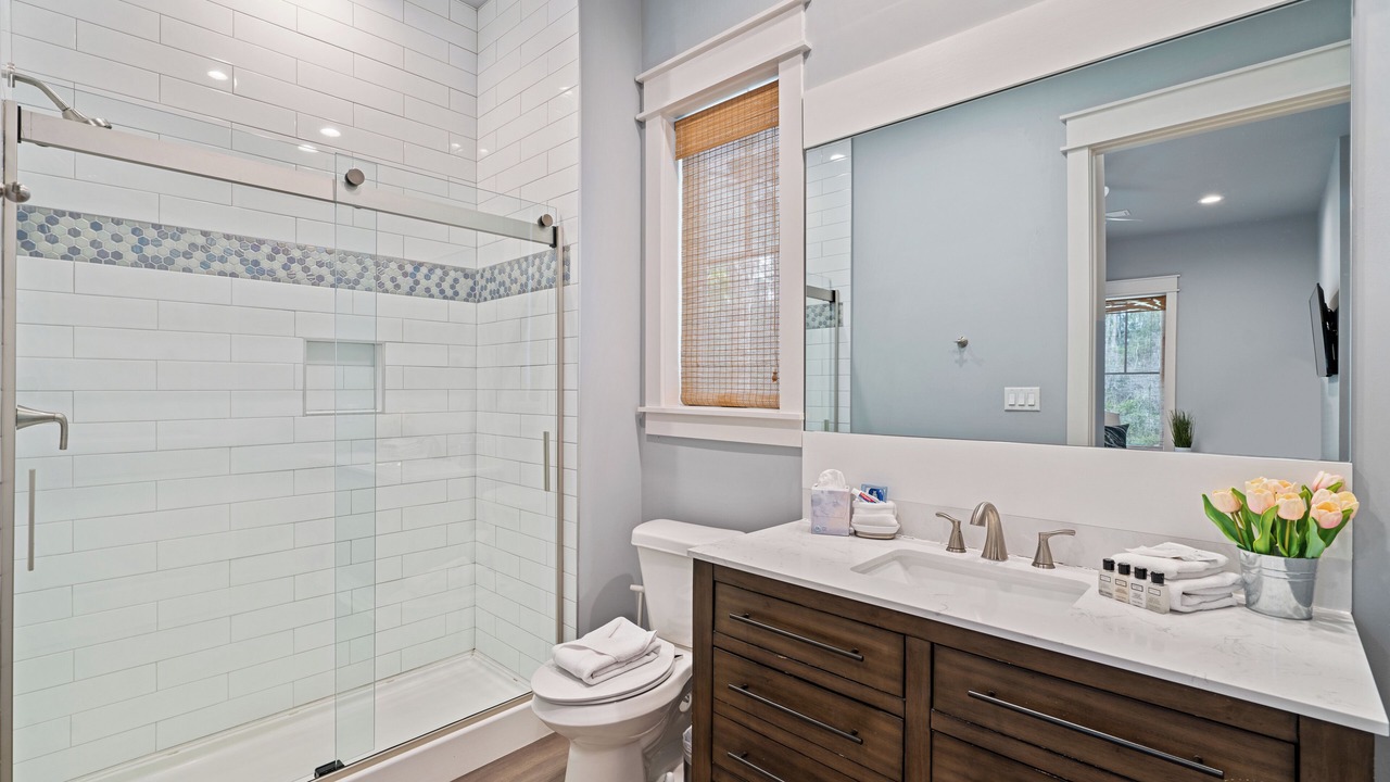 Photo of Bathroom in Treetop