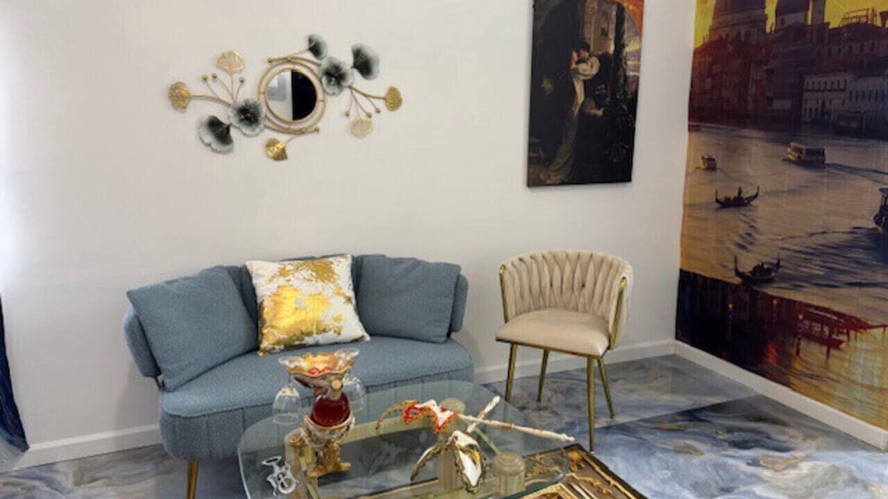 Photo of Livingroom in Westside