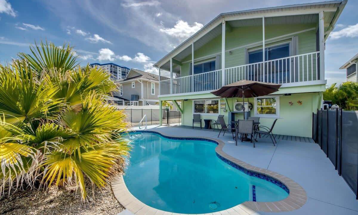 Photo of Outdoor in Mid Island