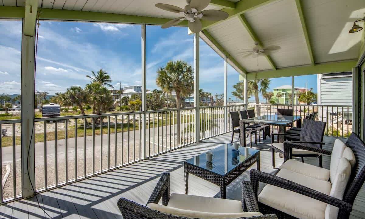 Photo of Outdoor in Mid Island
