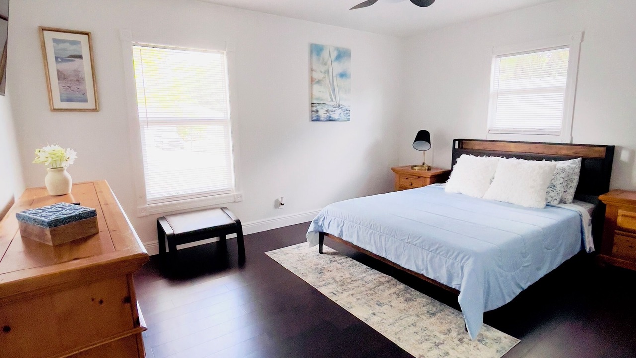 Photo of Bedroom in Lake Sarasota