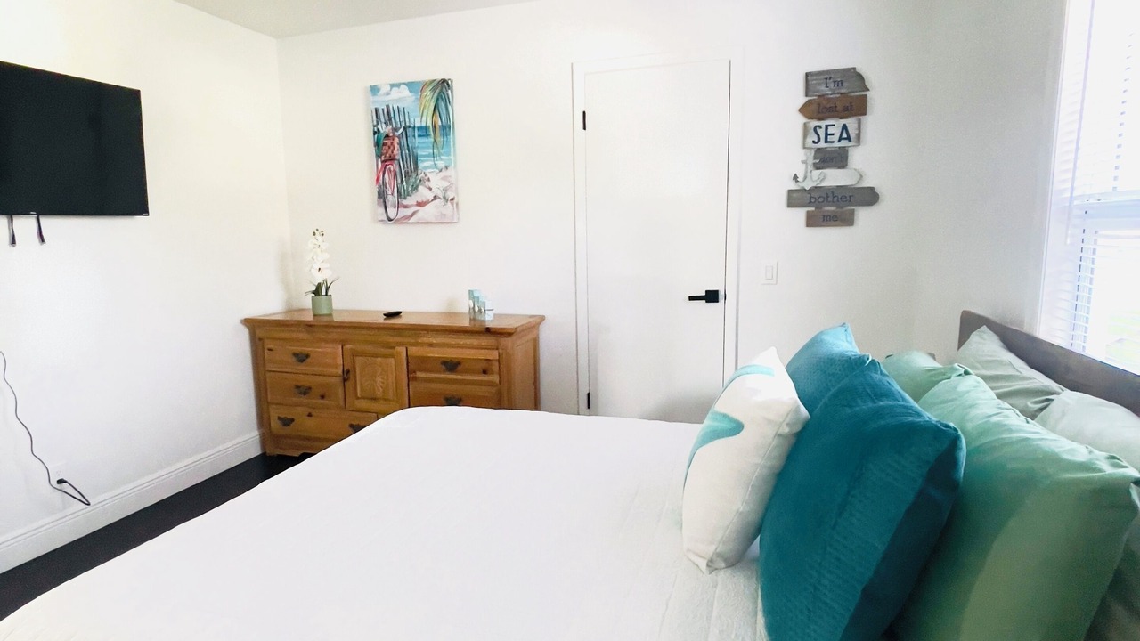 Photo of Bedroom in Lake Sarasota