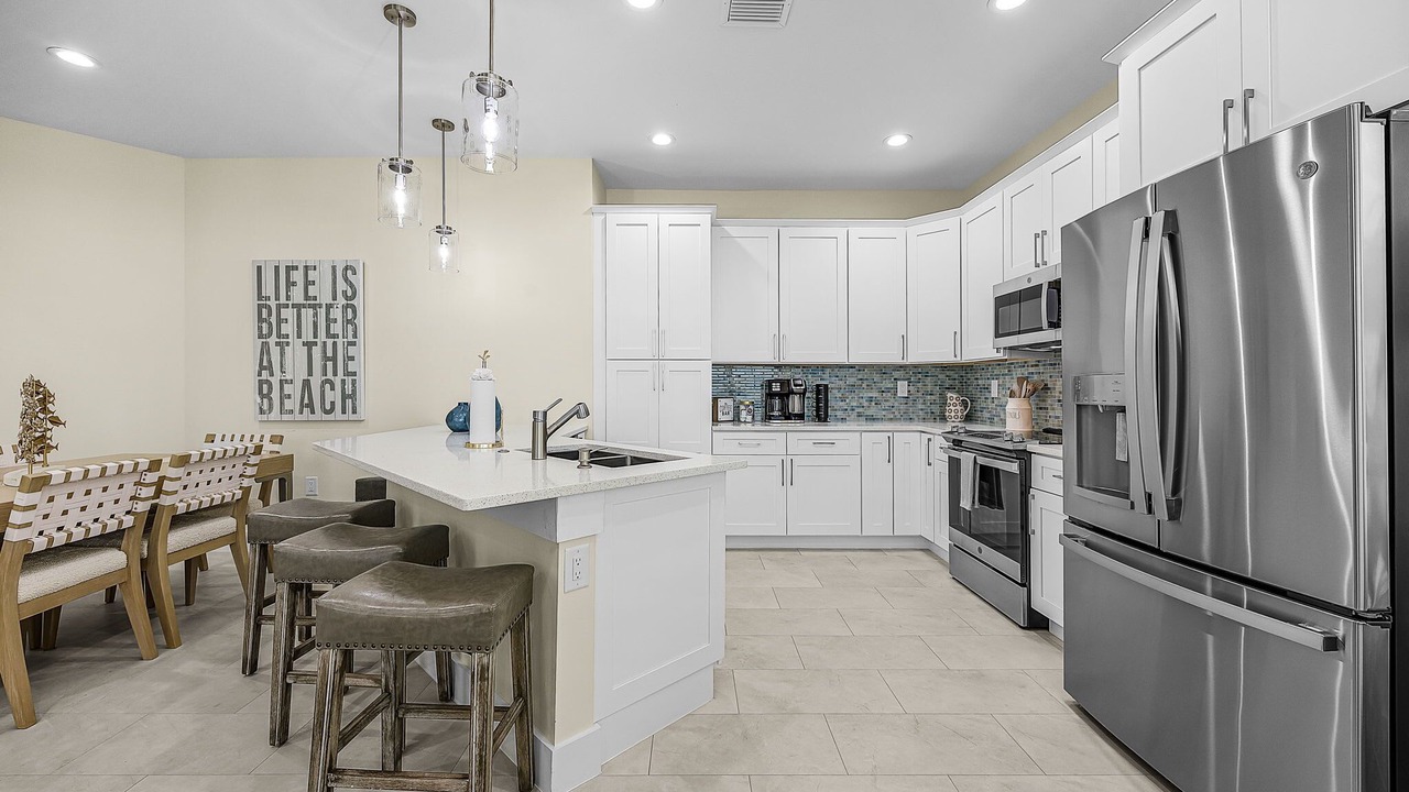 Photo of Kitchen in Mid Island