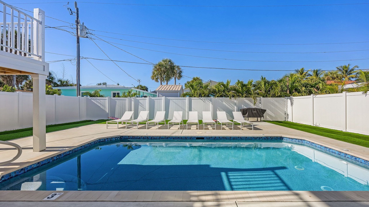 Photo of Outdoor in Mid Island