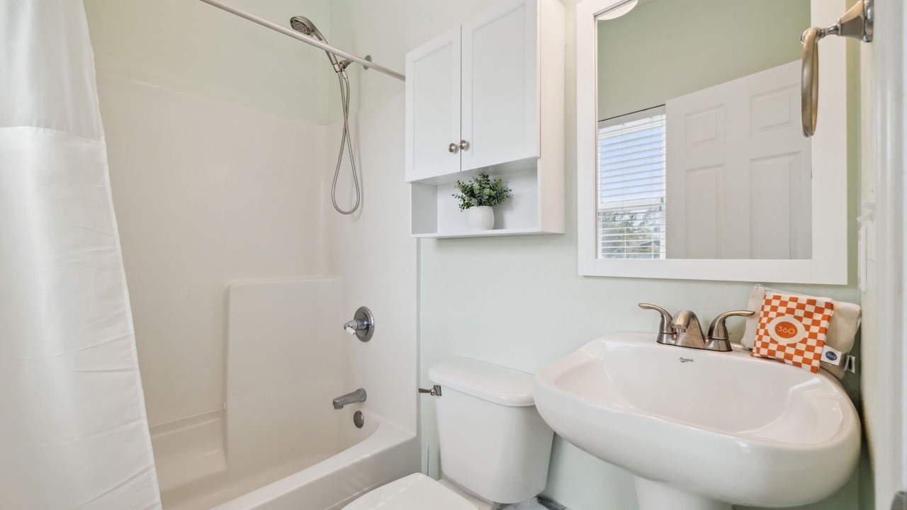 Photo of Bathroom in Indian Pass