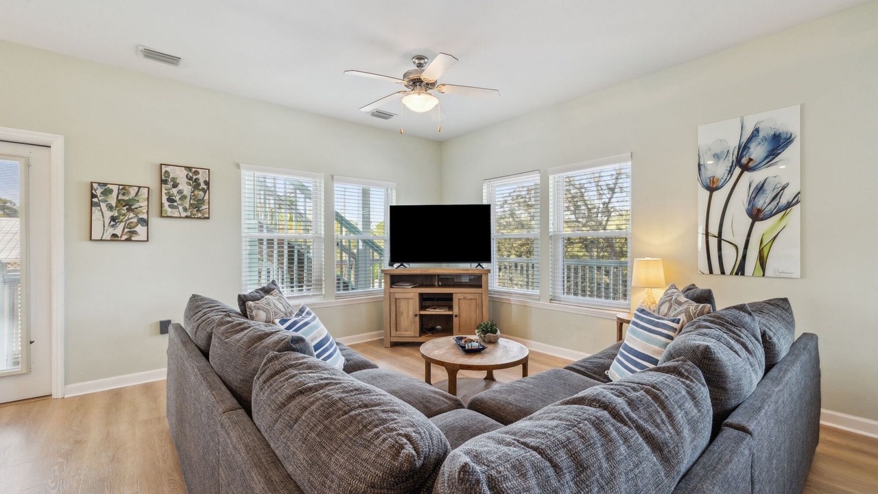Photo of Livingroom in Indian Pass