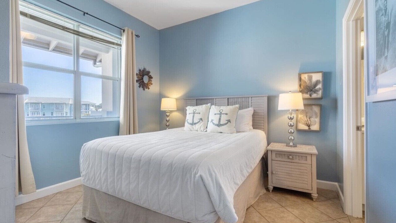 Photo of Bedroom in Gulf Place