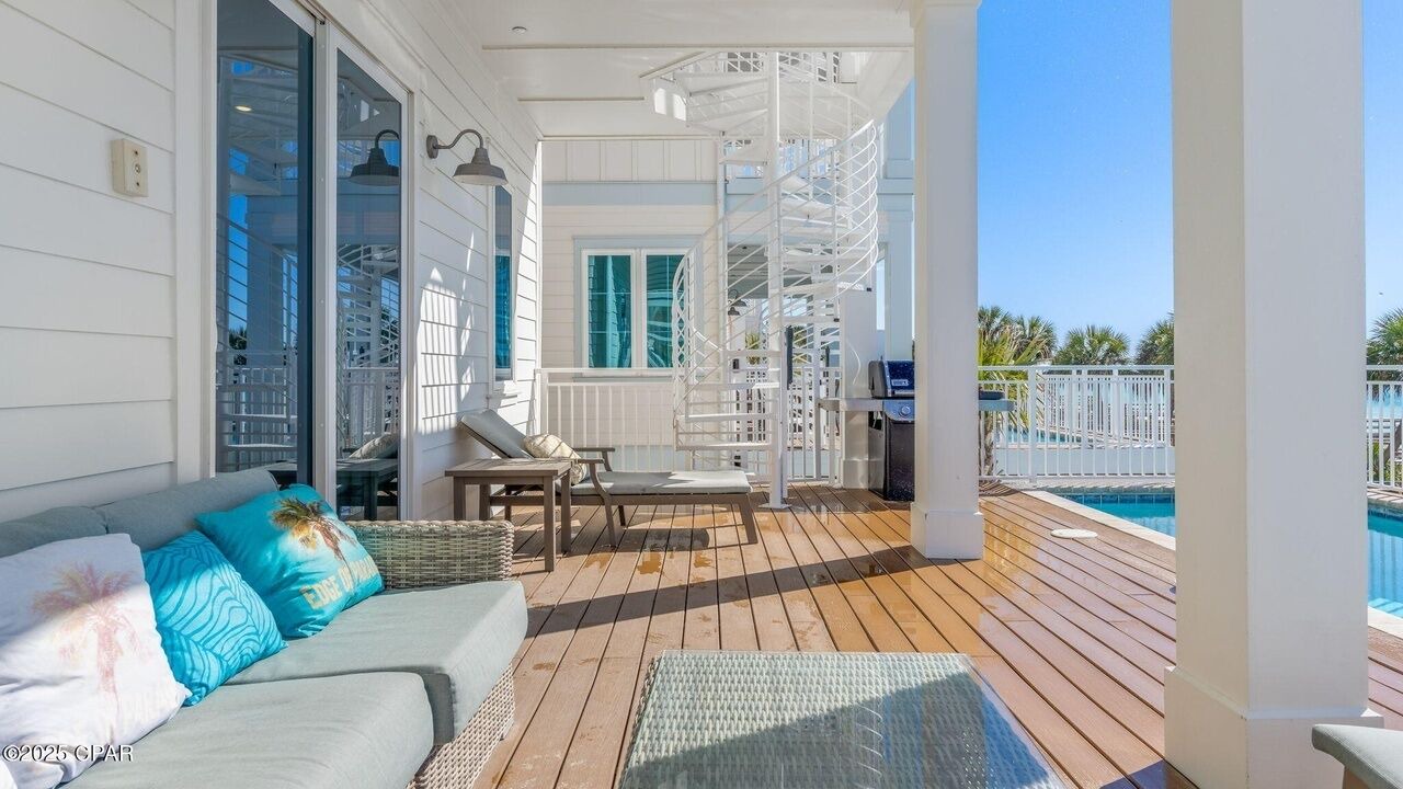 Photo of Livingroom in Bid-a-wee Beach