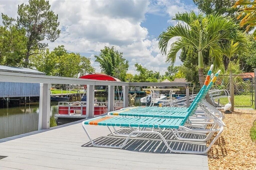 Photo of Patio Balcony in Weeki Wachee Gardens