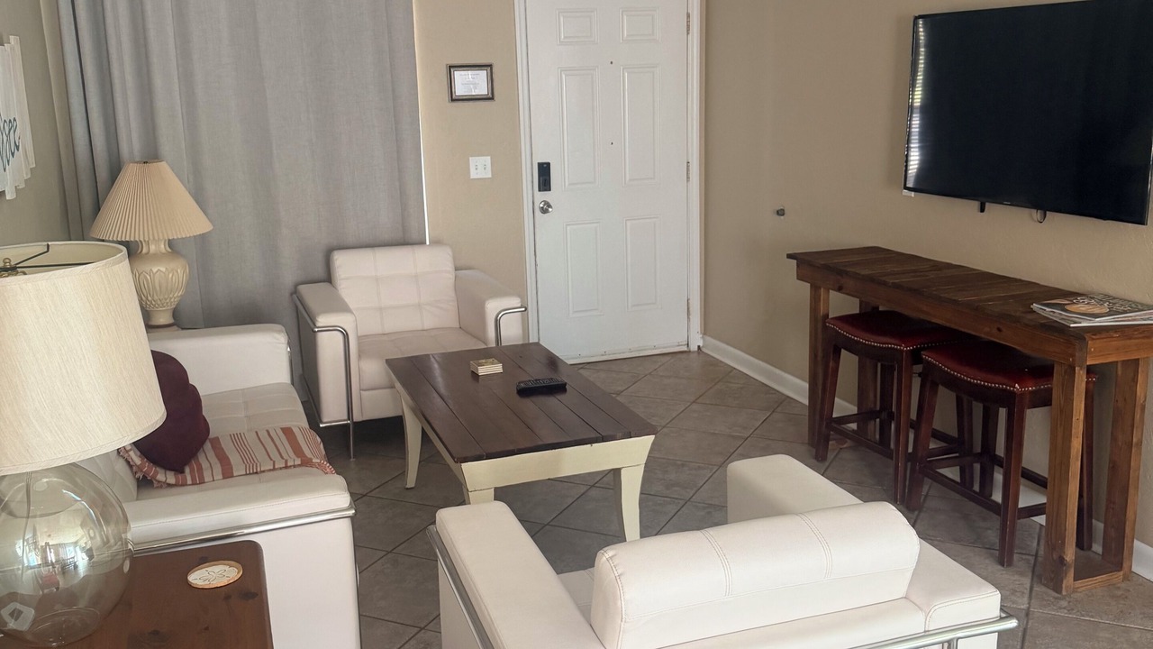Photo of Livingroom in Tallahassee