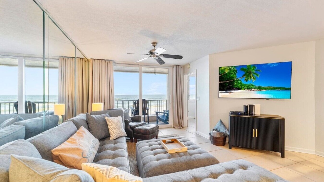 Photo of Livingroom in Ponce Inlet