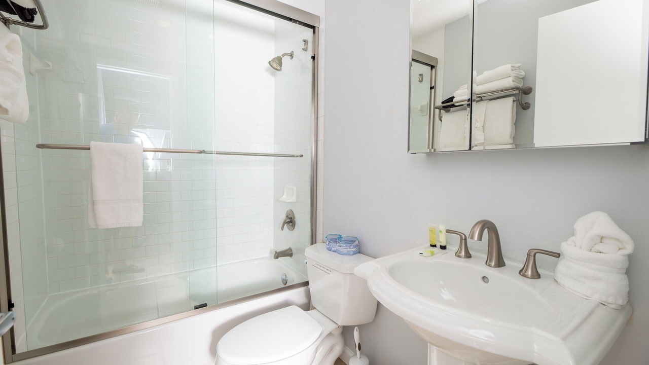 Photo of Bathroom in Bay Isles