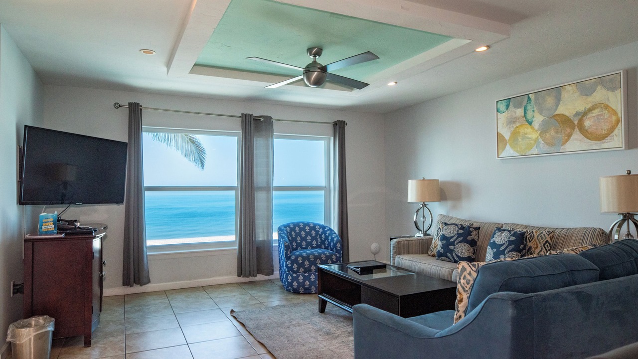 Photo of Livingroom in Bay Isles