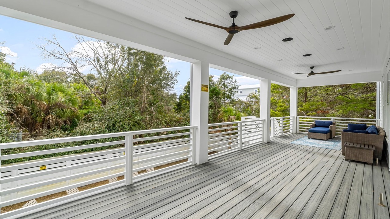 Photo of Patio Balcony in Gulfview Heights